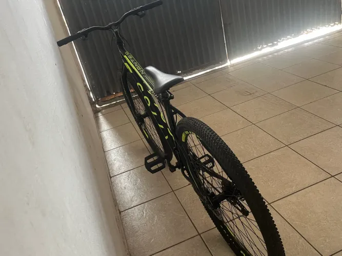 Colli hunter aro 29,modelo com freio a disco e suspensão dianteira 