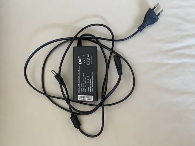 Fonte carregador Notebook Leadership 65w Modelo 0811 bivolt