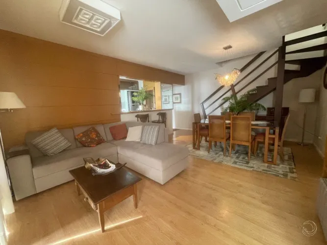 Apto de 182m² com 3 dorm. no Córrego Grande