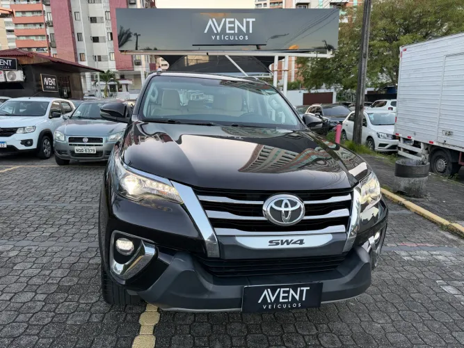Toyota Hilux SW4 SRX Diamo. 4X4 2.8 TB DIE AUT 2020