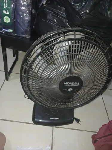 Ventilador Mondial 6 pás (20cm cada pá)