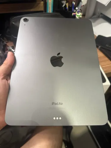 iPad Air 5a geração - 256 gb impecável