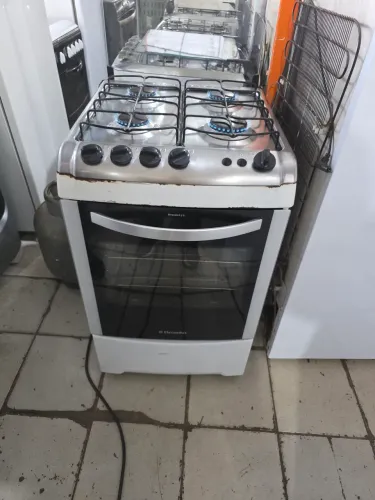 Fogão 4 bocas Electrolux funcionando perfeitamente acendimento manual 