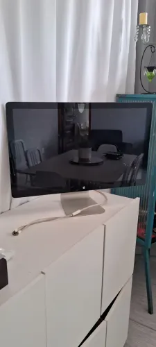monitor Apple Cinema Display ou Thunderbolt Display de 27 pol.