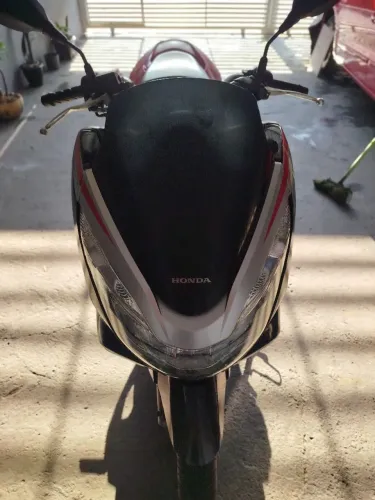 Vende-se Moto Honda PCX Sport 150