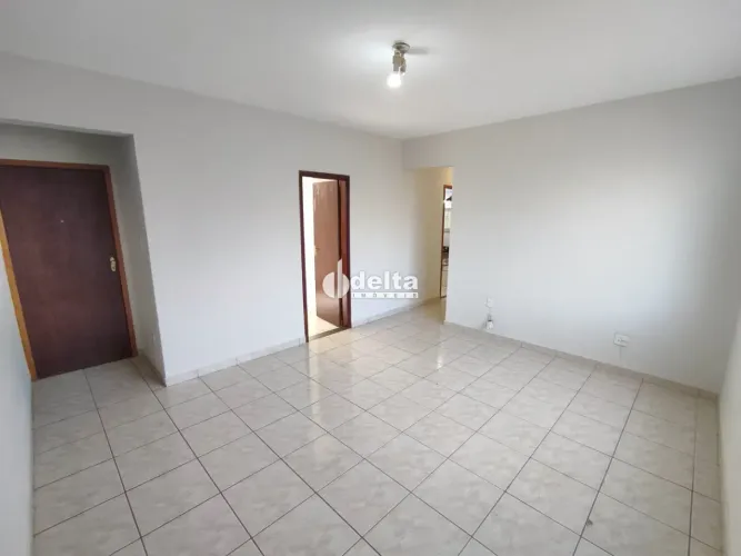 Apartamento com 3 quartos disponível para locação no bairro Martins em Uberlândia-MG.