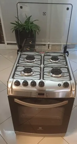Fogão e forno de embutir novo nunca foi instalado