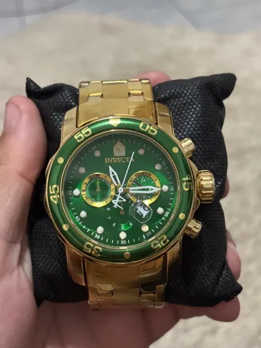 Invicta Pro Diver Verde e dourado 