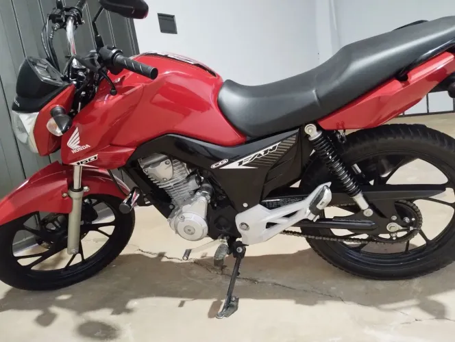 Venda ou troca por moto de menor valor fan 160 2020