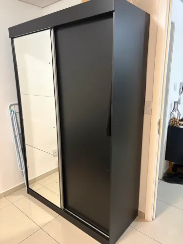 GUARDA ROUPAS C/ ESPELHO E DUAS PORTAS