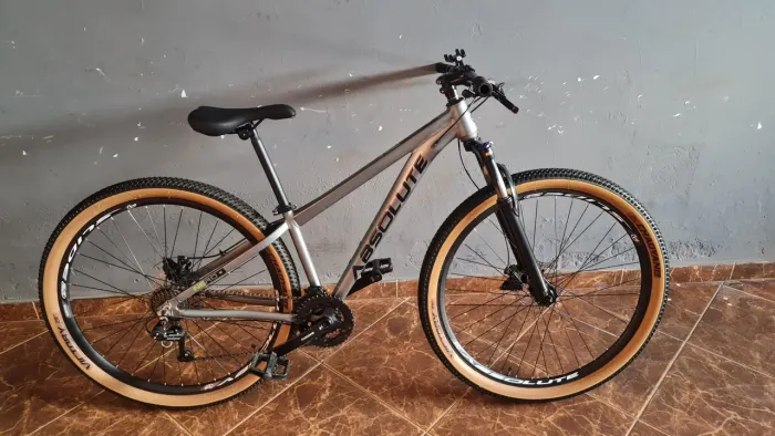 Bicicleta Absolute aro 29