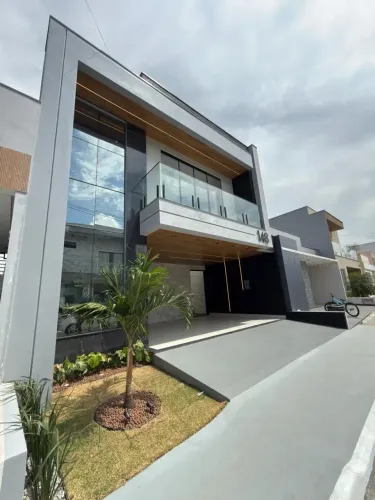 Casa a venda no Condomínio Arbre