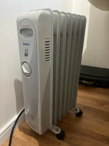 Aquecedor a óleo portátil, 1500W