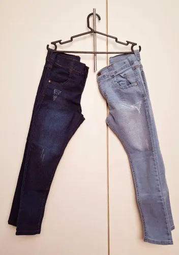 2x (duas), Calça Jeans Slim Infantil, N° 8 - Semi-nova