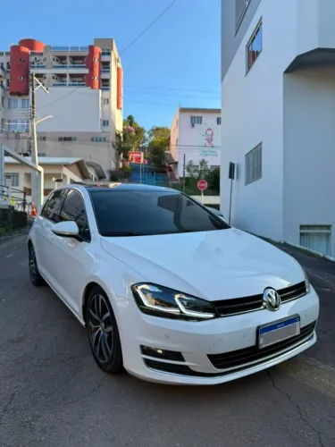 Volkswagen Golf Highline 1.4 TSI 140cv Aut. 2015