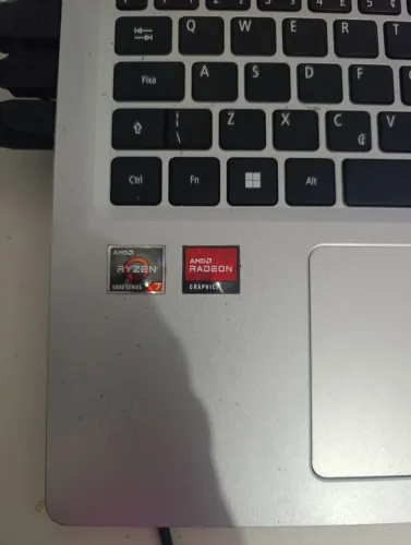 Acer aspire 5 , 24gb de memória ram , Ryzen 7 , AMD readon gráfica
