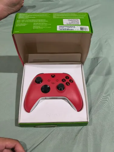 Controle Xbox Series S/X - Pulse Red + 2 Baterias + Carregador