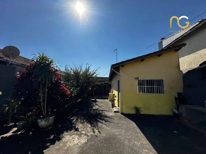 Casa com 3 dormitórios à venda, 92 m² por R$ 650.000,00 - Mirim - Praia Grande/SP