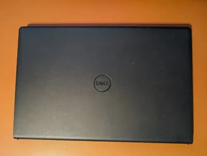 Dell inspiron 15 3520