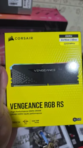 Memórias Corsair RGB pro RS 2x16gb DDR4
