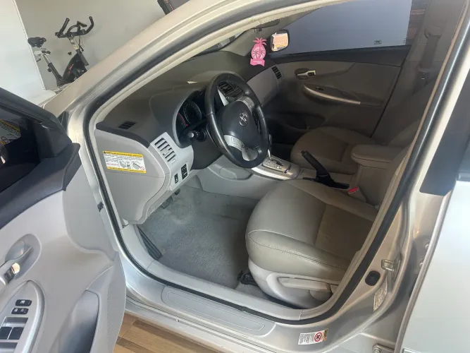 Toyota Corolla XEI 2.0 Flex 16V Aut. 2013