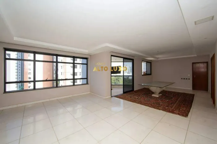 Apartamento de 160 m² com 3 suítes e 3 vagas para aluguel no Belvedere