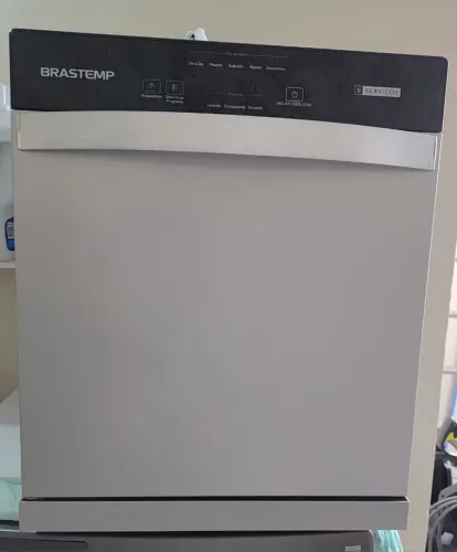 Vendo lava loucas 8 serviços brastemp