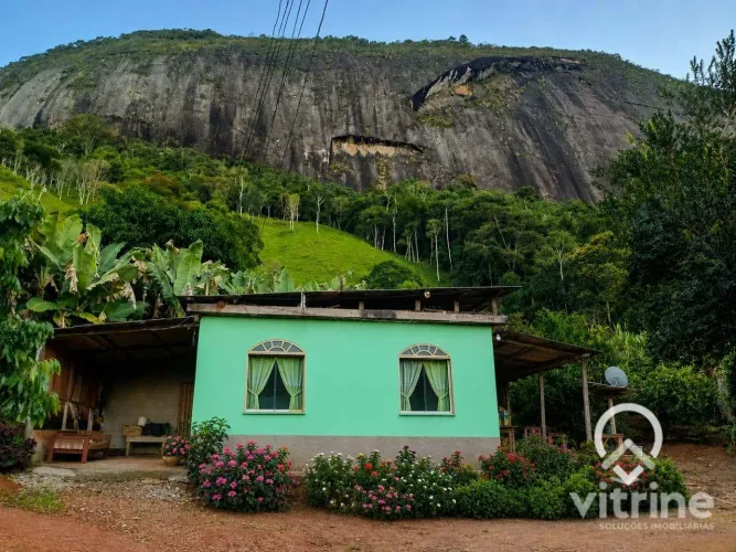 Sítio com 27662 m² por R$ 480.000 - Banquete - Bom Jardim/RJ