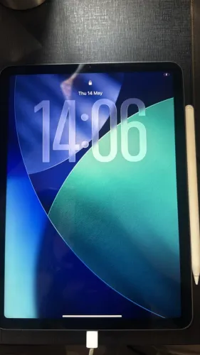 iPad Air 5° geração M1 64GB + Baseus Pencil