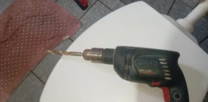 Furadeira Bosch profissional 
