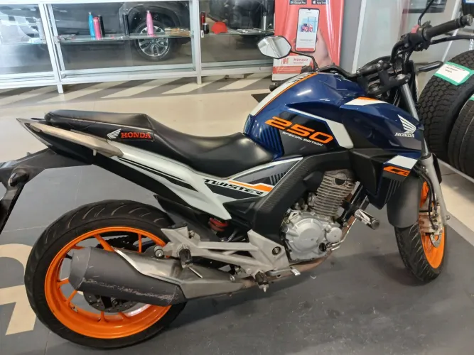 HONDA/CB250F Twister