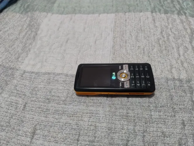 Celular Lg GM205 relíquia !!!