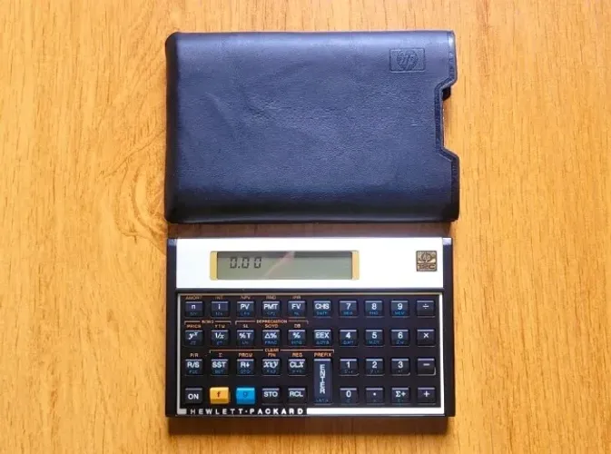 Calculadora HP 12C Original + Capa e Manual | Baterias Novas