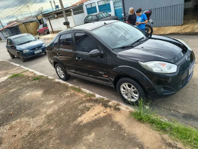 Ford Fiesta Sed. 1.6 8V Flex 4P 2011