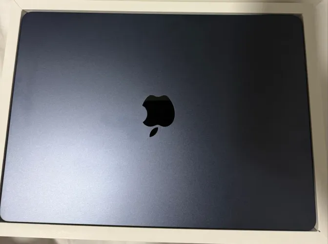 MacBook Air M4 15.3 16gb 256 HD (Novo)