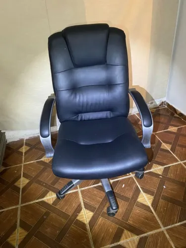 Cadeira Presidêncial Couro Sintético