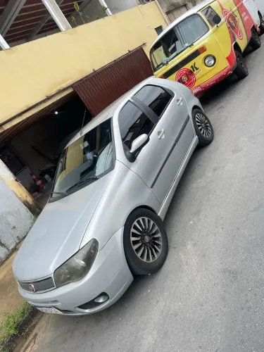 Fiat Palio ELX 1.3 MPI Flex 8V 4P 2004