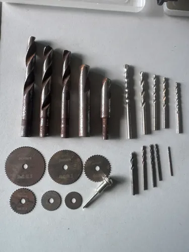 Kit 6 Disco Peças Dremel Furadeira + Kit de brocas + Maleta