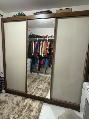 Guarda Roupa grande - 3 portas 