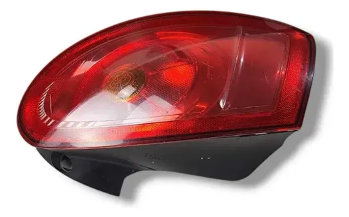 Lanterna Traseira Esquerda Fiat Bravo Detalhe 2012/17 Esquerdo/motorista Vermelho