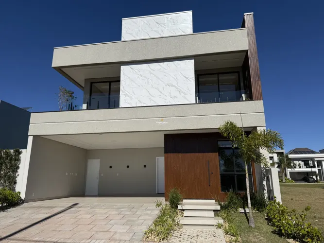 Sobrado no Condomínio Vila Firenze | Cascavel/PR