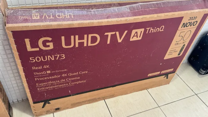 Duas Smart tv com defeito