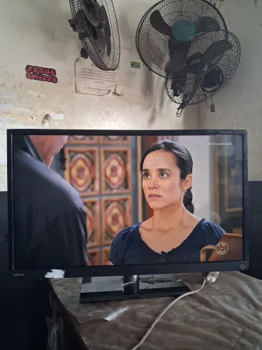 TV Toshiba 32" - Impecável, Ótima Oportunidade e Pronta para Uso!