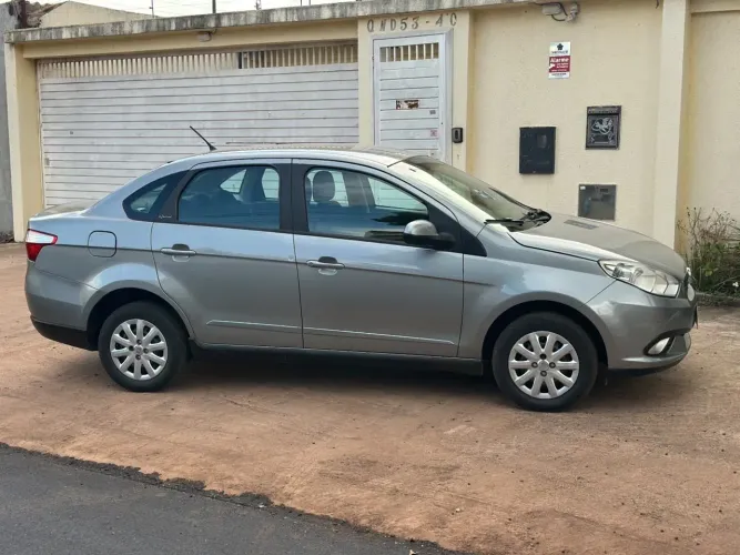 Fiat Grand Siena Attrac. 1.4 EVO F.flex 8V 2014