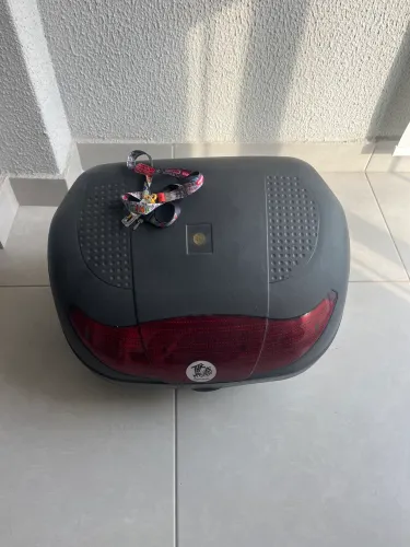 Vendo baú pro tork 45L