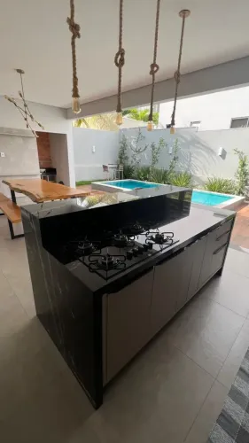 Imóvel para aluguel e venda com 232 metros quadrados com 3 quartos em Jardim Imperial - Cu
