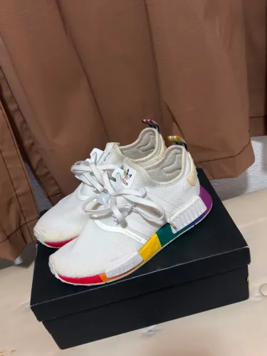 Tenis Adidas NMD pride