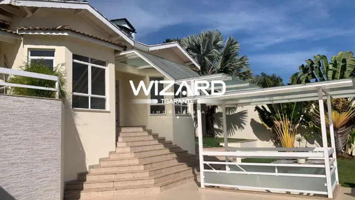 Casa com 4 (quatro) à venda em Amparo SP