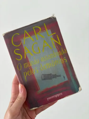 Livro O mundo assombrado pelos demônios - Carl Sagan