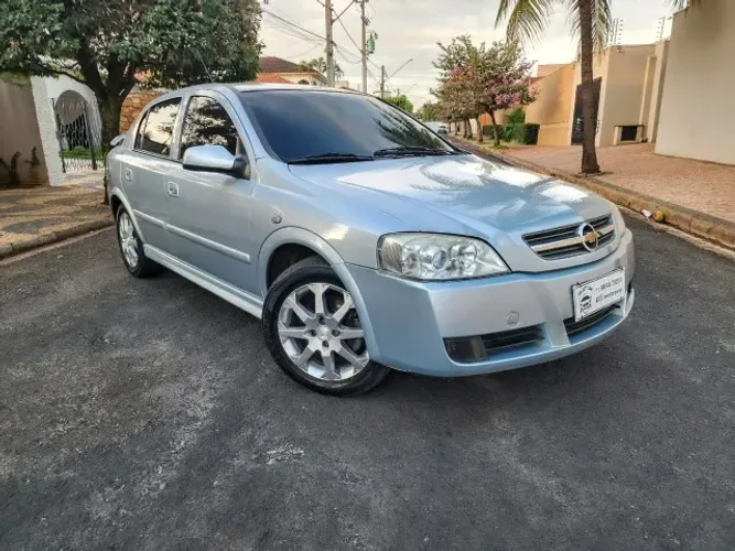Chevrolet Astra Advantage 2.0 MPFI 8V Flexpower 5P 2011